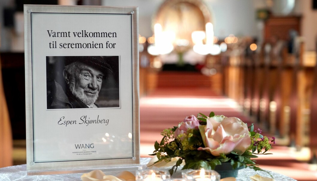 Espen Skjønberg var en av Norges største, mest produktive og mangfoldige skuespillere. Espen Skjønberg var en av Norges største, mest produktive og mangfoldige skuespillere.