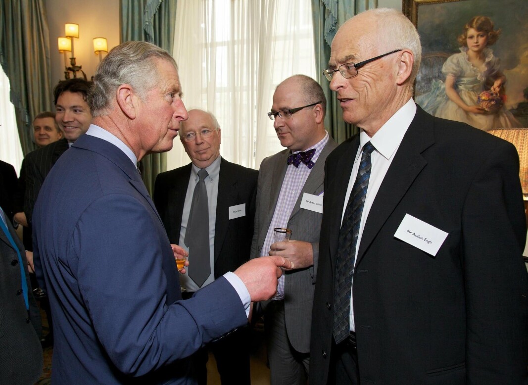Kongen og anarkisten: — Fra en av våre samtaler i Clarence House, Charles' bolig da han var kronprins, forteller Audun Engh. Kongen og anarkisten: — Fra en av våre samtaler i Clarence House, Charles' bolig da han var kronprins, forteller Audun Engh.