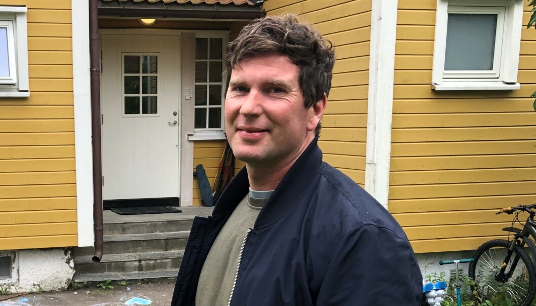 Bjørnar Grønhaug mener PBEs vedtak er vanskelig å forstå. Han sier familien uansett trenger mer plass, og at de vurderer å flytte ut av byen for å finne noe de har råd til. Bjørnar Grønhaug mener PBEs vedtak er vanskelig å forstå. Han sier familien uansett trenger mer plass, og at de vurderer å flytte ut av byen for å finne noe de har råd til.
