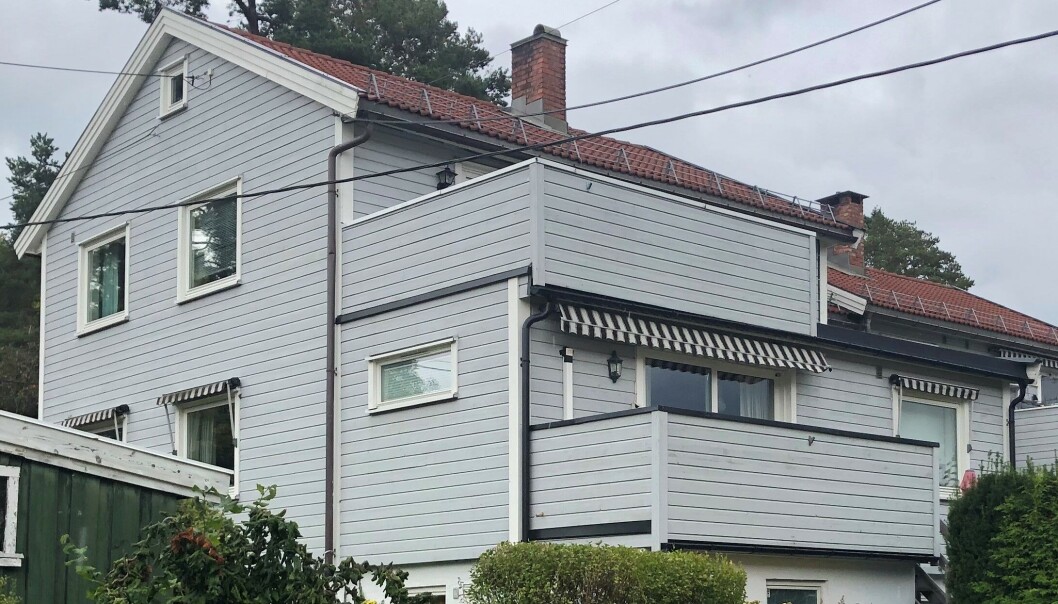 Nok et eksempel og enda en variant på kreativ utvidelse godtatt av PBE i samme boligområde som Grønhaug og familien bor i. Nok et eksempel og enda en variant på kreativ utvidelse godtatt av PBE i samme boligområde som Grønhaug og familien bor i.
