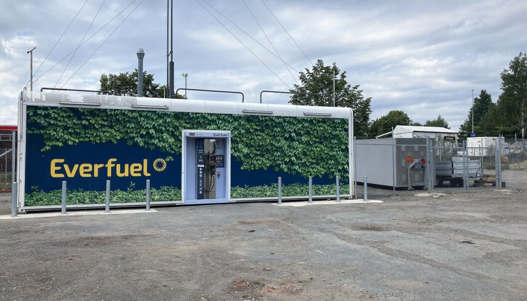 Nå åpnes en ny hydrogenstasjon på Alnabru. Nå åpnes en ny hydrogenstasjon på Alnabru.