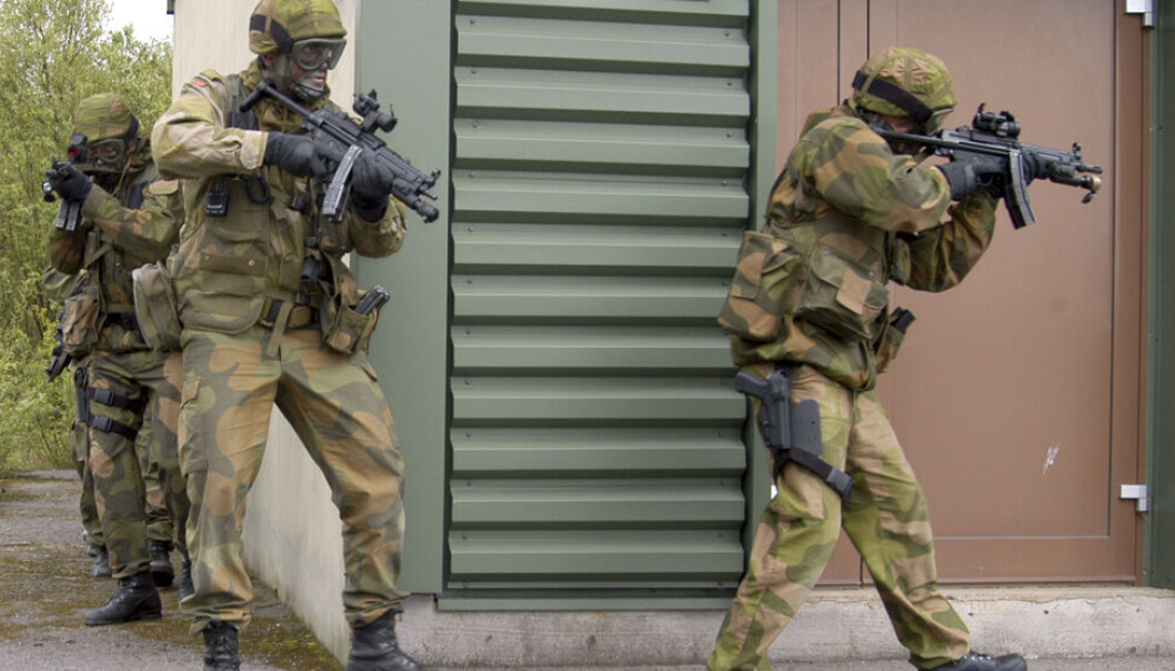 Soldater fra Oslo og Akershus Heimevernsdistrikt 02 (HV-02) vil de to neste ukene være godt synlige i flere byer og tettsteder i hovedstaden. Soldater fra Oslo og Akershus Heimevernsdistrikt 02 (HV-02) vil de to neste ukene være godt synlige i flere byer og tettsteder i hovedstaden.