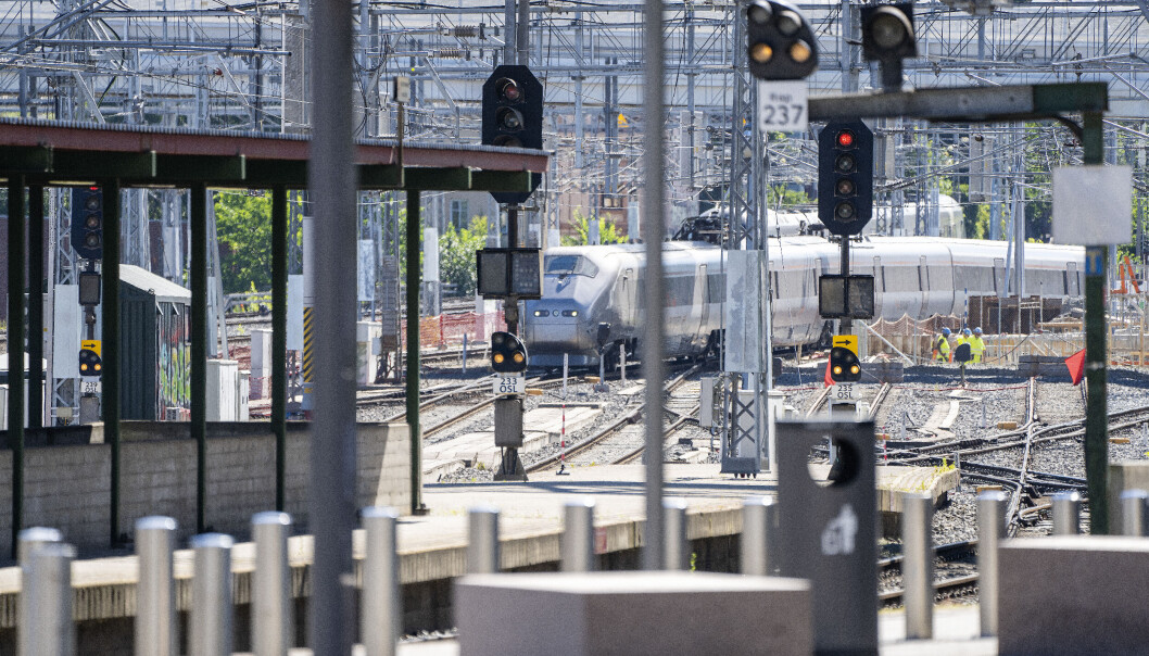 Jordfeil har skapt problemer på Oslo S den siste uka. Nå er feilen rettet. Jordfeil har skapt problemer på Oslo S den siste uka. Nå er feilen rettet.