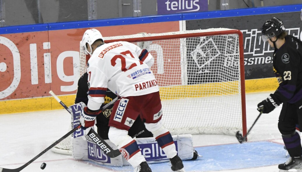 Mika Partanen skapte mye for VIF torsdag kveld, men kom ikke på scoringslista. Mika Partanen skapte mye for VIF torsdag kveld, men kom ikke på scoringslista.