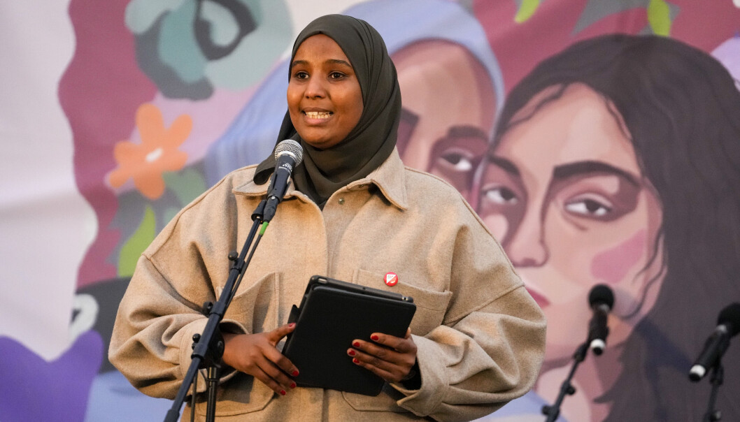 SVs Marian Hussein var blant dem som holdt appell for de fremmøtte. SVs Marian Hussein var blant dem som holdt appell for de fremmøtte.
