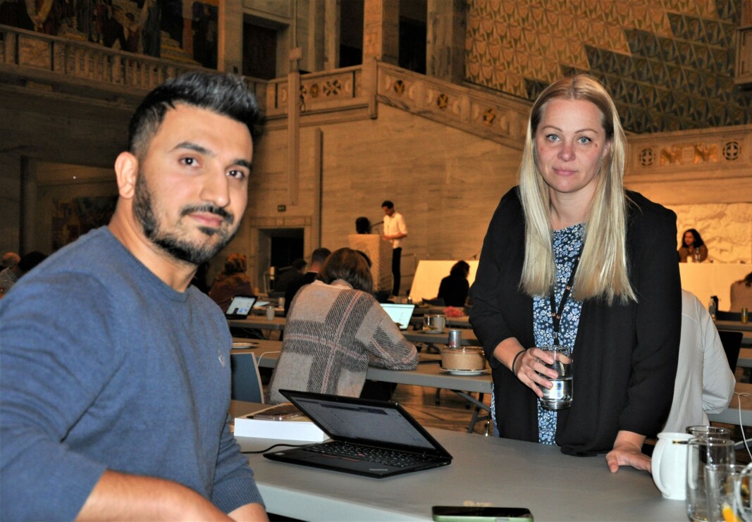 Eivor Evenrud (til h.) sammen med fylkesleder i Rødt Oslo, Siavash Mobasheri. — Bystyregruppen er underlagt Rødt Oslos fylkesstyre. Forholdet mellom disse to organene har ofte vært svært vanskelig, sier Evenrud. Eivor Evenrud (til h.) sammen med fylkesleder i Rødt Oslo, Siavash Mobasheri. — Bystyregruppen er underlagt Rødt Oslos fylkesstyre. Forholdet mellom disse to organene har ofte vært svært vanskelig, sier Evenrud.