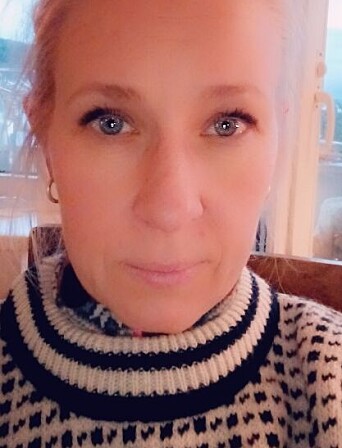 Cathrine Kråkenes har jobbet for å danne et jentelag i Manglerud Star i tre år. Nå har hun klart det. Hun gleder seg til jentehockeyhelg. Cathrine Kråkenes har jobbet for å danne et jentelag i Manglerud Star i tre år. Nå har hun klart det. Hun gleder seg til jentehockeyhelg.