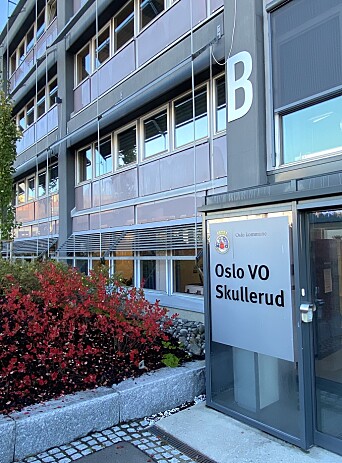 Voksenopplæring i norsk og samfunnskunnskap for innvandrere, foregår her på voksenopplæringen på Skullerud. Voksenopplæring i norsk og samfunnskunnskap for innvandrere, foregår her på voksenopplæringen på Skullerud.