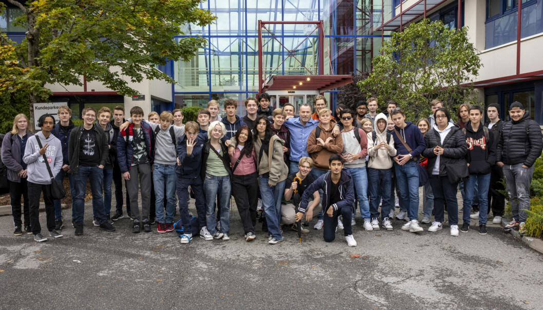 48 elever fra Fyrstikkalléen videregående var med på fotoprosjektet.