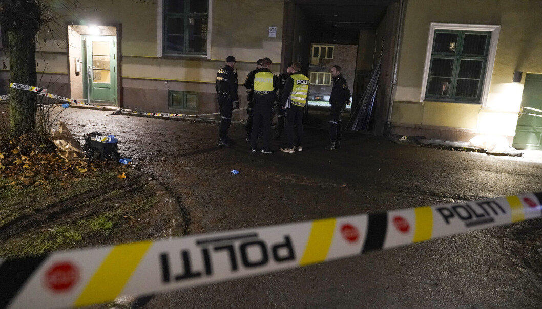 Mannen i 40-årene som ble alvorlig skadd etter å ha blitt truffet av skudd på Torshov i Oslo i forrige uke, ønsker ikke å forklare seg. Mannen i 40-årene som ble alvorlig skadd etter å ha blitt truffet av skudd på Torshov i Oslo i forrige uke, ønsker ikke å forklare seg.