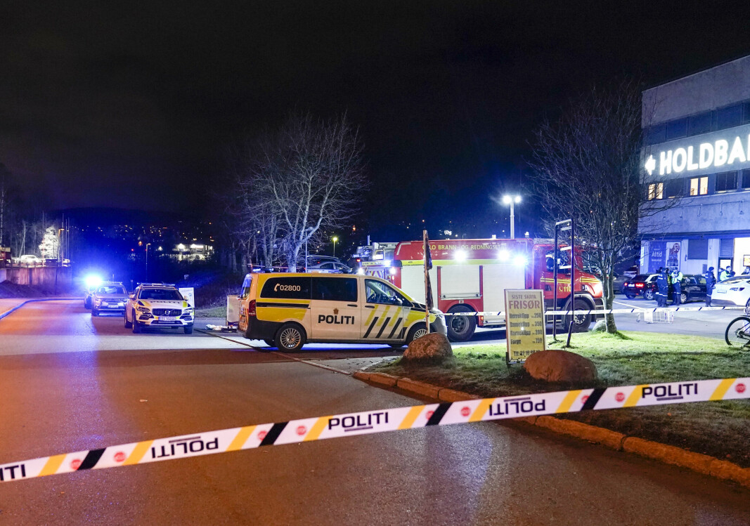 En person er bekreftet død etter påkjørsel av en personbil i Garver Ytterborgs vei på Haugenstua tirsdag ettermiddag.
