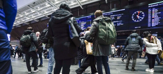 Togtrafikken oppe å gå igjen på Oslo S etter stans – må påregne forsinkelser