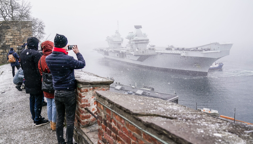Enorme HMS Queen Elizabeth ligger ved Søndre Akershuskai. Enorme HMS Queen Elizabeth ligger ved Søndre Akershuskai.