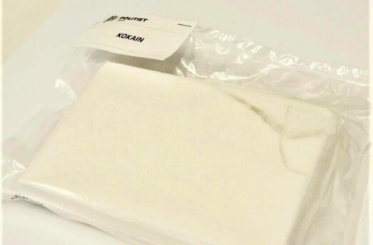 26-åring tatt med halvkilo kokain pakket i gjennomsiktig plast. Sa i retten at han trodde det var hasj