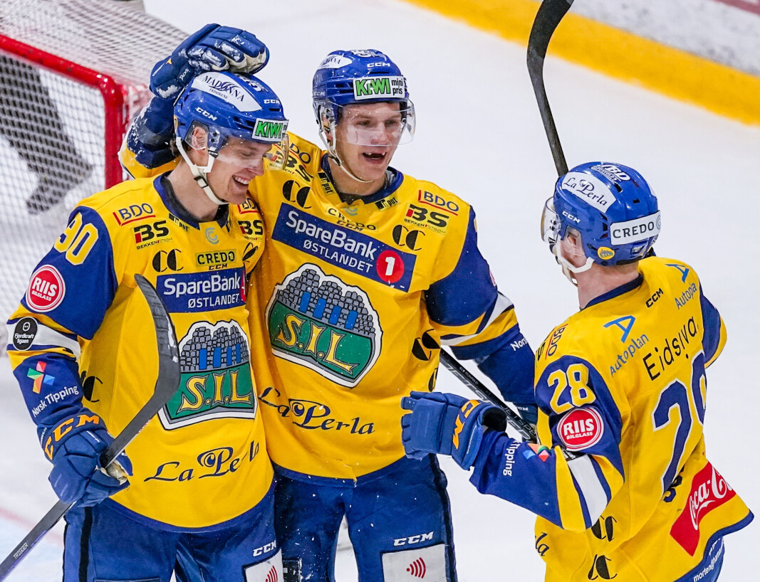 Etter en målløs førsteperiode var det Storhamar som kunne juble over ledelse mot hjemmelaget Vålerenga i 2. periode.. Etter en målløs førsteperiode var det Storhamar som kunne juble over ledelse mot hjemmelaget Vålerenga i 2. periode..