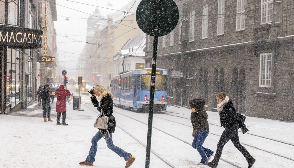 Snø i Prinsens gate i Oslo.