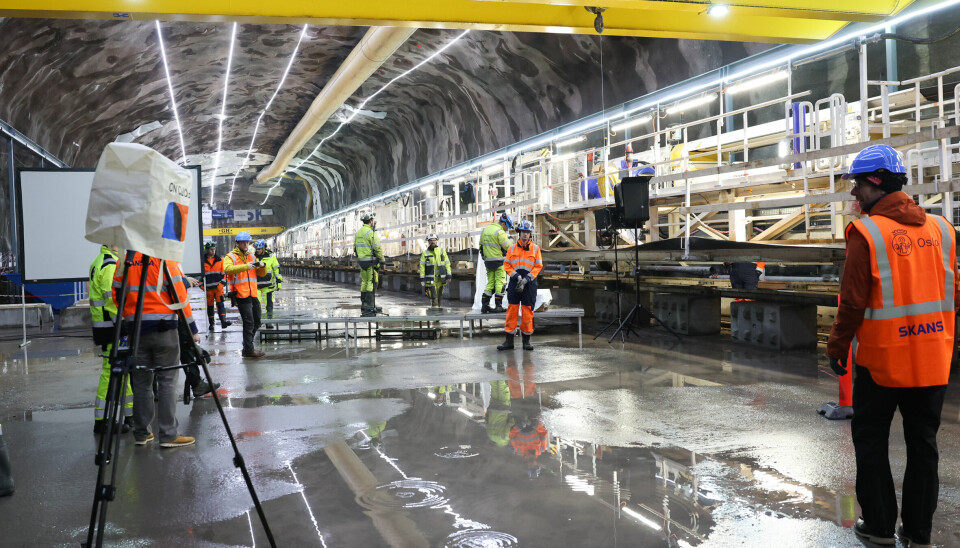Den spesialdesignede tunnelboremaskinen startet i dag arbeidet fra Holsfjorden i retning Oslo. Den er 310 meter lang og veier 1000 tonn.