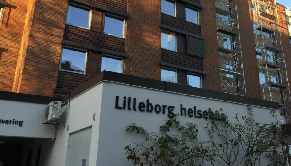 En eldre dement kvinne døde etter at hun ble kjørt fra Diakonhjemmet sykehus til Lilleborg helsehus. Nå vil Statsforvalteren granske saken.