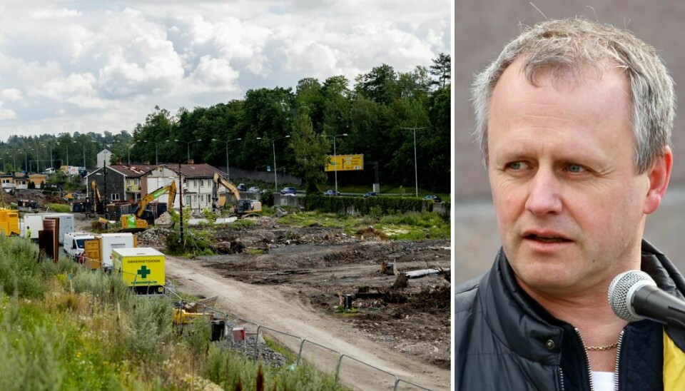 Sommeren 2021 ble flere hus på Ramstadsletta revet i forbindelse med byggingen av nye E18. Prosjektsjef Tom Hedalen er usikker på konsekvensene av utsettelsen.