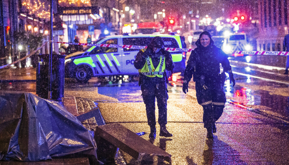 To personer ble natt til søndag skadd i en skyteepisode ved Nationaltheatret Oslo sentrum.