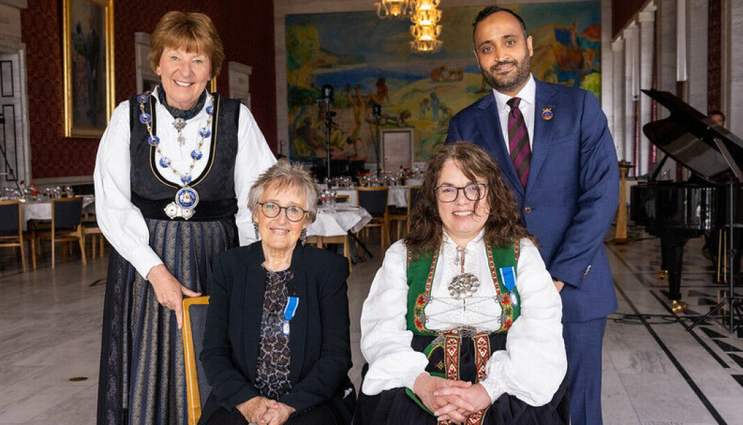 Ordfører Marianne Borgen, medaljemottaker for 2022 Aashild Korsgaard, medaljemottaker for 2022 Magnhild Sørbotten, varaordfører Abdullah Alsabeehg. Ordfører Marianne Borgen, medaljemottaker for 2022 Aashild Korsgaard, medaljemottaker for 2022 Magnhild Sørbotten, varaordfører Abdullah Alsabeehg.