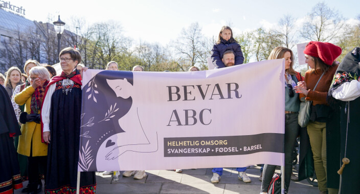 Barselopprøret og Femihelse varsler demonstrasjon mot nedleggelse av ABC-klinikken