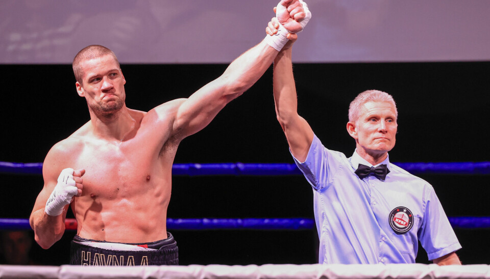 Kai Robin Havnaa med knock out-seier under boksestevnet 'This Is Boxing' på Chateau Neuf.
