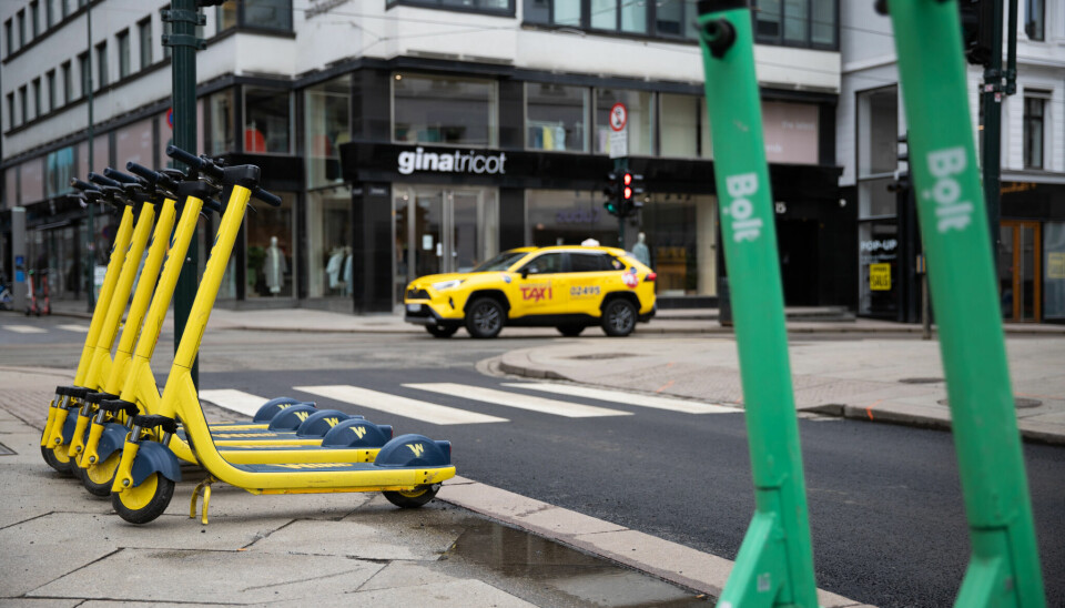 Elsparkesykler Oslo sentrum. Bolt og Scandinavian taxi