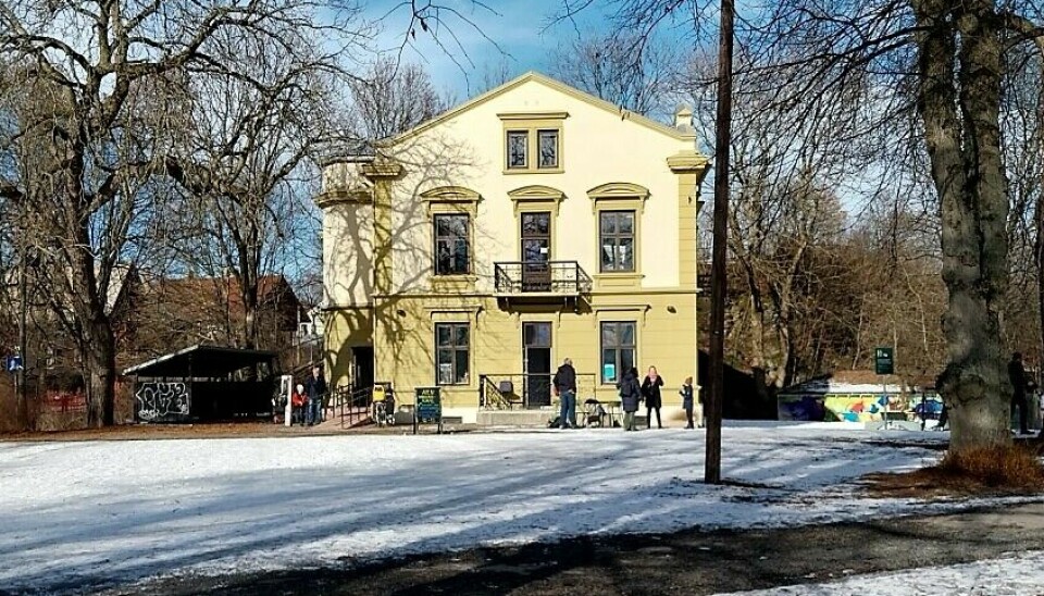 Huset på Haugen i Stensparken på vinteren.