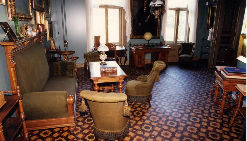 Henrik Ibsens leilighet i Arbiens gate. Mange av møblene er hjemført fra Italia.