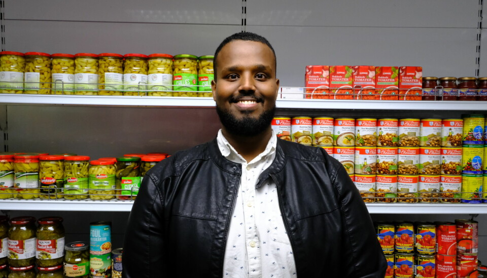I en bransje med høy gjennomsnittsalder blant butikkeiere blir Yasin Mohamed (28) en av de yngre.