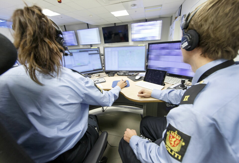 SKI, Norway 20161025.Politiet i arbeid. Operasjonssentralen til politiet.Modellklarert til redaksjonell bruk.Foto: Gorm Kallestad / NTB