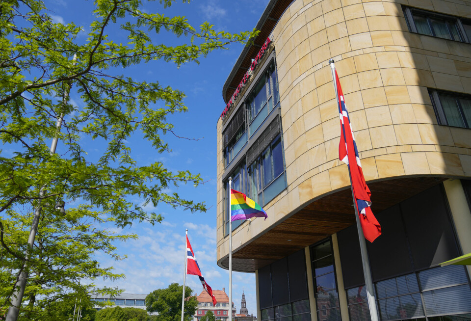 Oslo 20230607. Thon Hotels snur og tillater heising av prideflagg etter at de meldte tirsdag at de ikke vil heise regnbueflagget på hotellenes flaggstenger i år.
