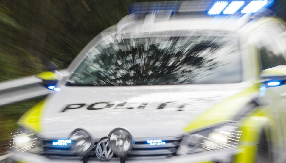 OSLO, Norge 20160927.Politiet i arbeid. Politibilen i fart. NB! Modellklarert til redaksjonell bruk.Foto: Gorm Kallestad / NTB