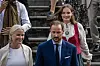 Oslo 20230620. Prinsesse Ingrid Alexandra på vei ut av konserthuset i Oslo sammen med Kronprins Haakon og kronprinsesse Mette-Marit etter å ha deltatt i festforestilling for avgangselevene ved Elvebakken Videregående Skole.Foto: Rodrigo Freitas / NTB