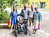 Kristin Gjørv og Stian Bjørnøy, med sønnen Einar mellom seg, sammen med Kristina Enger og Haakon Aabakken for å feire pride.