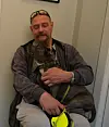 Michael Jørgensen med sin hund Vesla