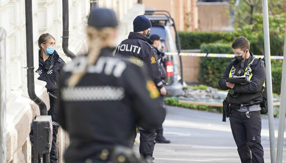 Oslo 20210428. Politi på stedet der en kvinne er bekreftet død etter en skyteepisode på Frogner i Oslo.