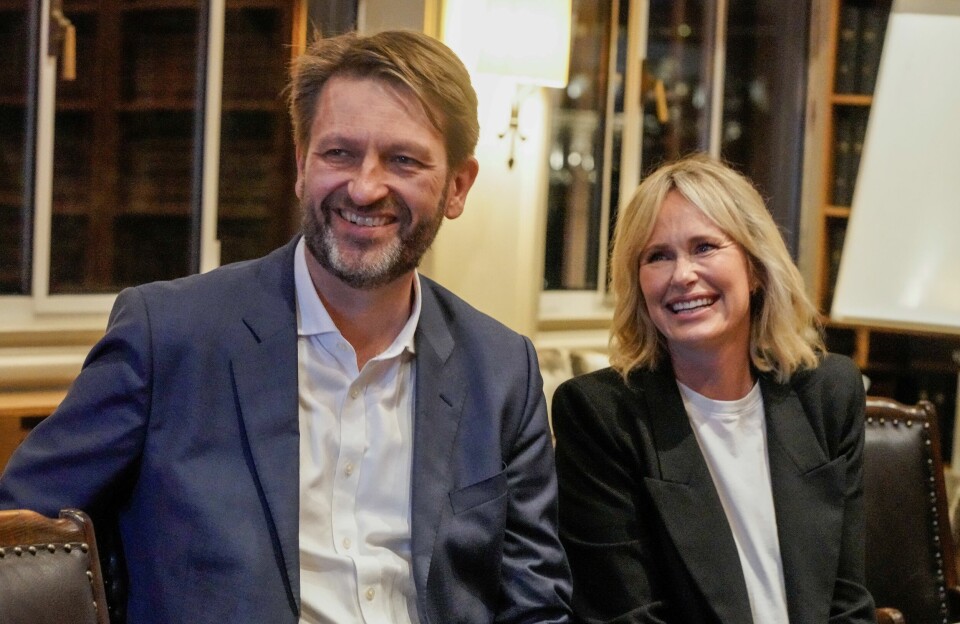 Eirik Lae Solberg (H) og Anne Lindboe (H) valgnatta 2023 på bakrommet i Høyres hus. Foto: Heiko Junge / NTB