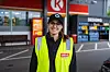Sara Larsen jobber på Circle K på Økern. Der har den daglige lederen også gått på talentutdanningen til Circle K.