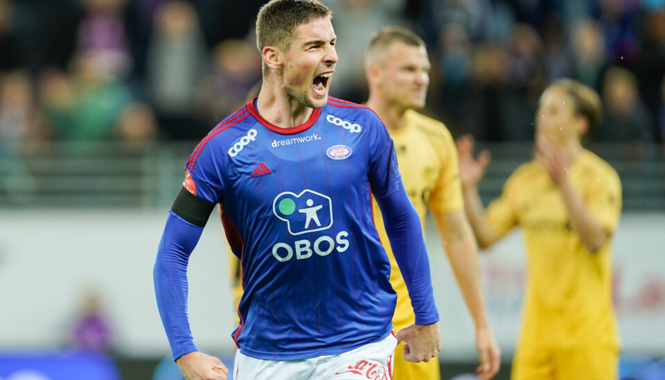 Andrej Ilic jubler etter å ha scoret sitt annet hodemål for Vålerenga i cupsemifinalen mot Bodø/Glimt.