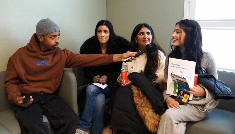 Den populære TikTokeren Sahal tok også turen innom og intervjuet elever i forbindelse med en video om Ung i jobb.