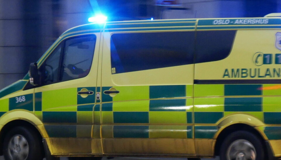 Oslo 20170127.Ambulanse med sirener og blålys under uttrykning i Oslo fredag.Foto: Erik Johansen / NTB