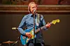 Oslo 20220908. Musikkinnslag fra deLillos under overrekkelsen av Anders Jahres kulturpris til Nils Gaup, Margreth Olin, Joachim Trier og Deeyah Khan i Universitetets aula.