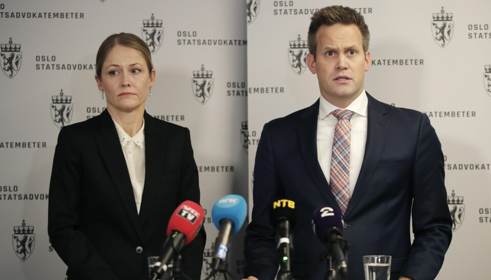 Statsadvokat Aud Kinsarvik Gravås og statsadvokat Sturla Henriksbø og møtte pressen fredag i forbindelse med at det er tatt ut tiltale mot terrortiltalte Zaniar Matapour.
