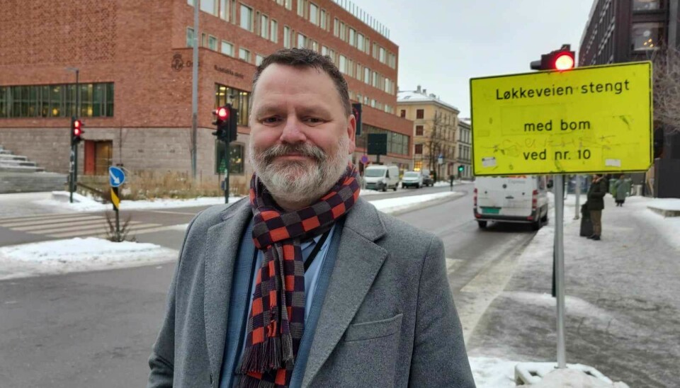 Jens Jørgen Lie i Løkkeveien foran Ruseløkka skole 13.12.2023 Foto. Arnsten Linstad
