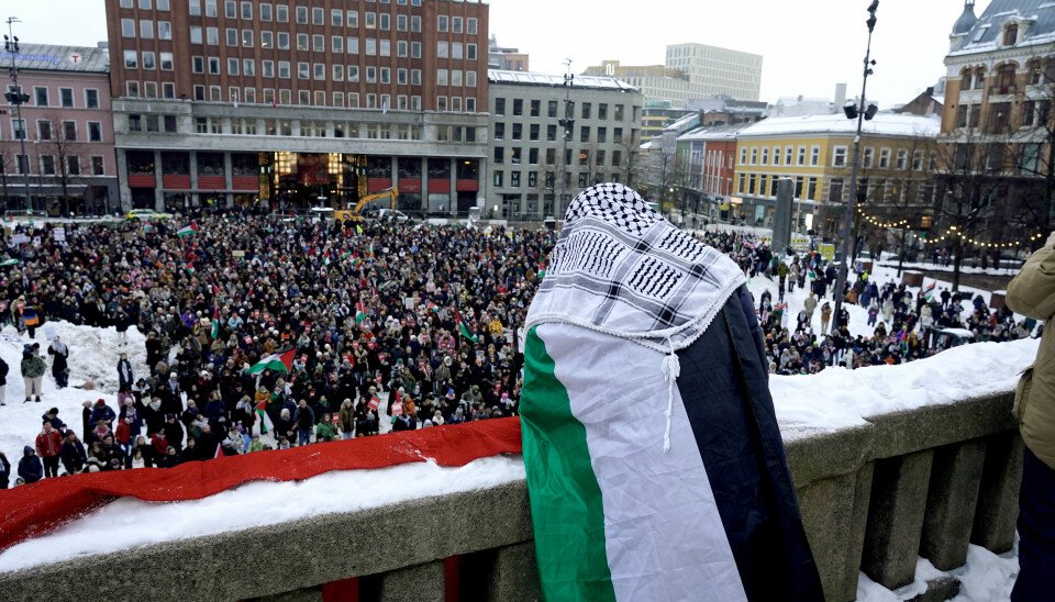 Oslo 20240113. Palestinakomiteen er arrangør av lørdagens demonstrasjonstog fra Youngstorget til den israelske ambassaden .Foto: Terje Bendiksby / NTB
