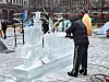 Isskulpturer, Youngstorget, av Norway Soon Ching Ling Association