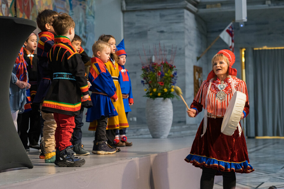 Fra samisk nasjonaldag på Rådhuset. Samisk barnehage.
