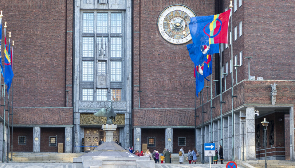 Oslo 20220206. Oslo Rådhus med samiske flagg under feiringen av Samefolkets dag i Oslo rådhus søndag morgen.
